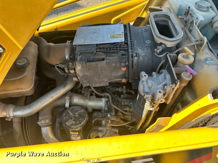 image for item FK3890 2015 Caterpillar 420F backhoe