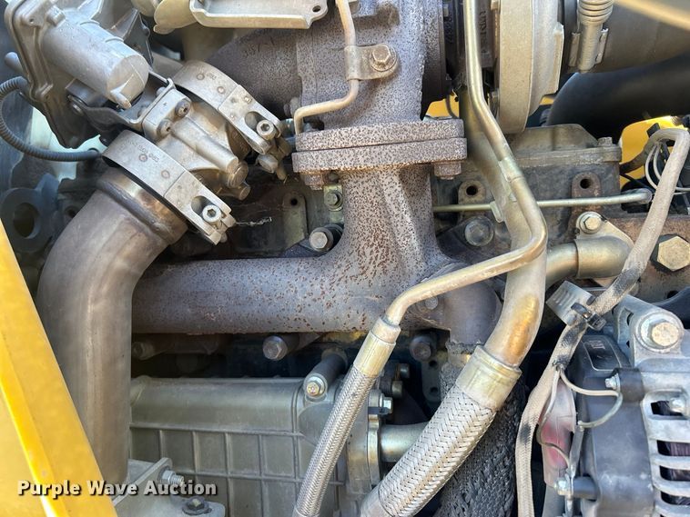 image for item FK3890 2015 Caterpillar 420F backhoe