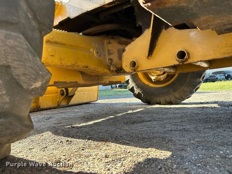 image for item FK3890 2015 Caterpillar 420F backhoe