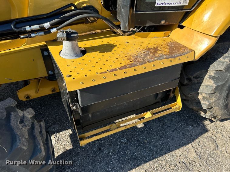 image for item FK3891 2015 Caterpillar 420F backhoe