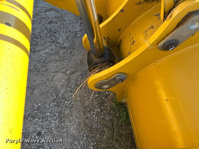 image for item FK3891 2015 Caterpillar 420F backhoe