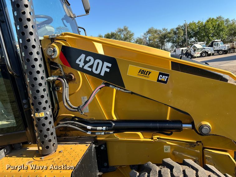 image for item FK3891 2015 Caterpillar 420F backhoe