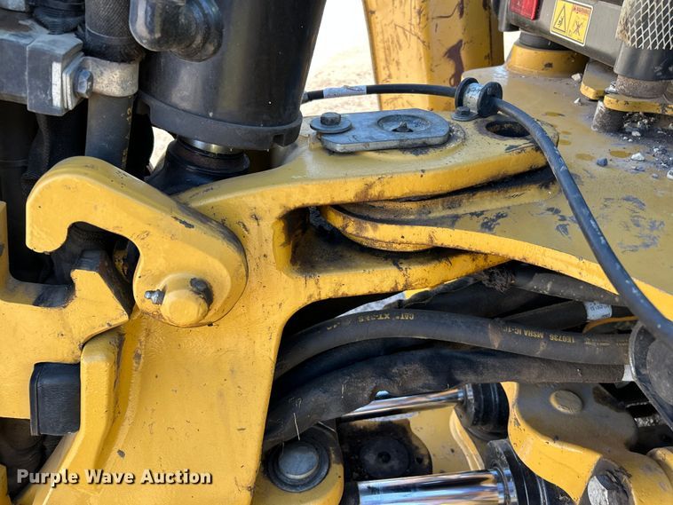 image for item FK3891 2015 Caterpillar 420F backhoe
