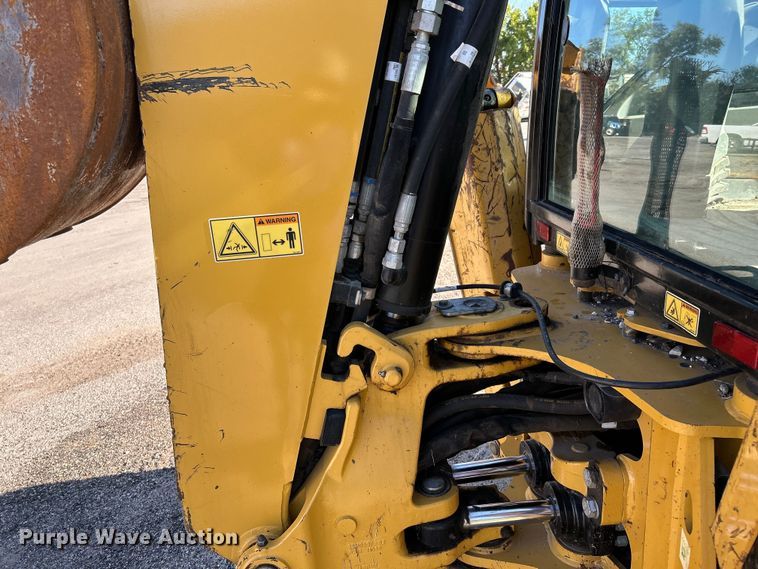 image for item FK3891 2015 Caterpillar 420F backhoe