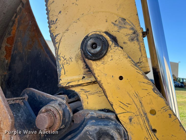 image for item FK3891 2015 Caterpillar 420F backhoe
