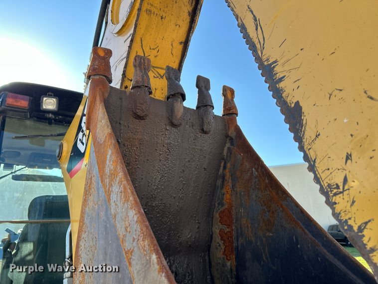 image for item FK3891 2015 Caterpillar 420F backhoe