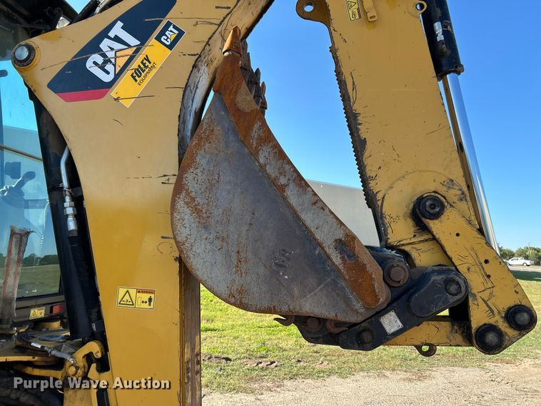 image for item FK3891 2015 Caterpillar 420F backhoe