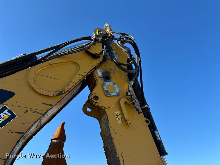 image for item FK3891 2015 Caterpillar 420F backhoe