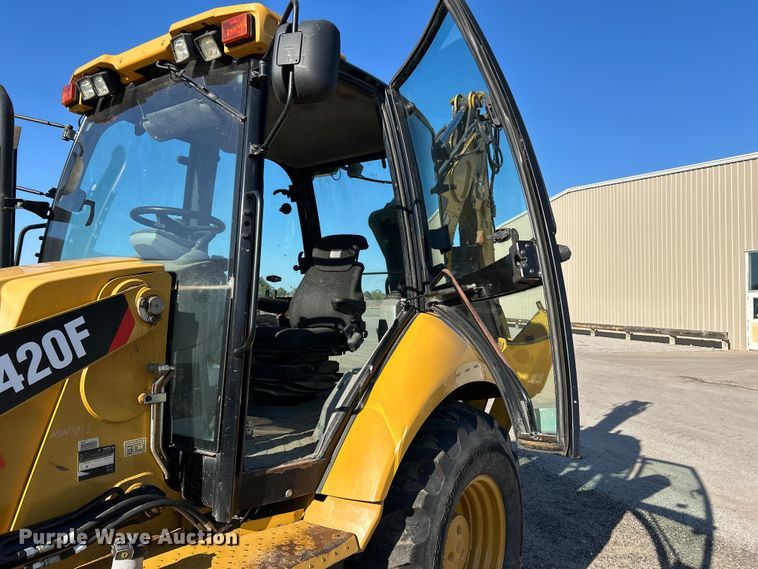 image for item FK3891 2015 Caterpillar 420F backhoe