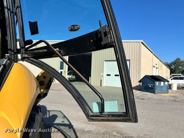 image for item FK3891 2015 Caterpillar 420F backhoe