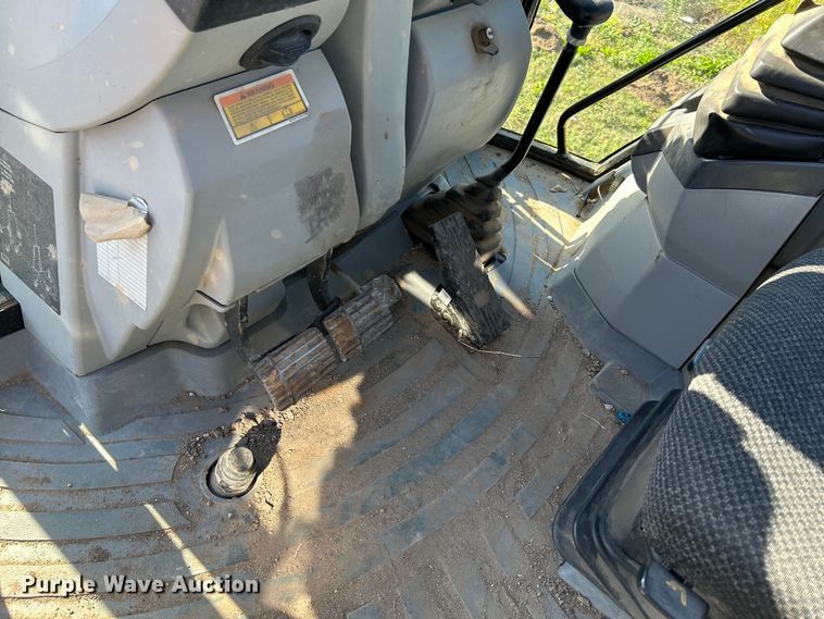 image for item FK3891 2015 Caterpillar 420F backhoe
