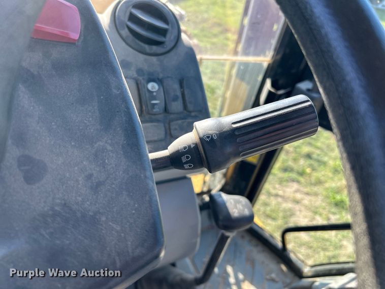 image for item FK3891 2015 Caterpillar 420F backhoe