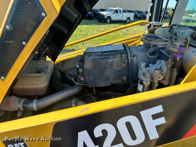 image for item FK3891 2015 Caterpillar 420F backhoe