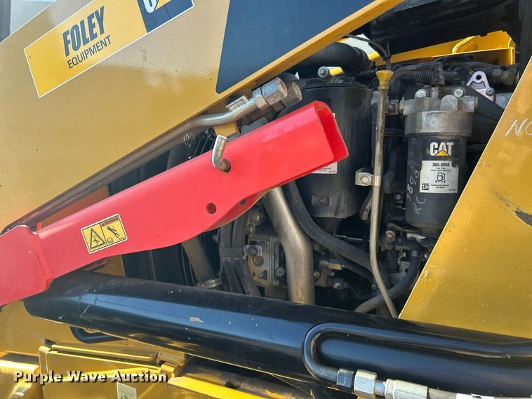 image for item FK3891 2015 Caterpillar 420F backhoe
