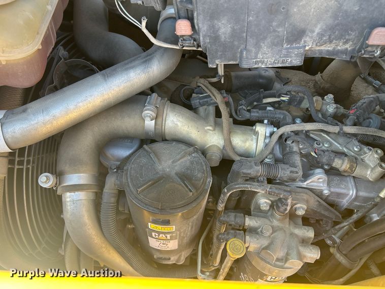 image for item FK3891 2015 Caterpillar 420F backhoe
