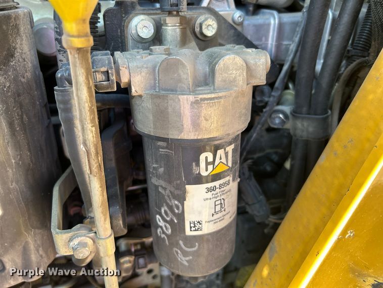 image for item FK3891 2015 Caterpillar 420F backhoe