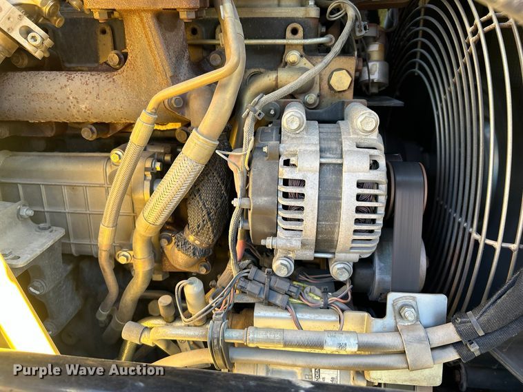 image for item FK3891 2015 Caterpillar 420F backhoe