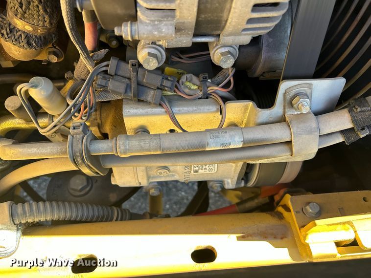 image for item FK3891 2015 Caterpillar 420F backhoe