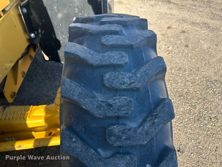 image for item FK3891 2015 Caterpillar 420F backhoe