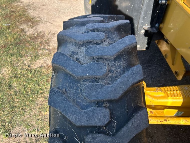 image for item FK3891 2015 Caterpillar 420F backhoe