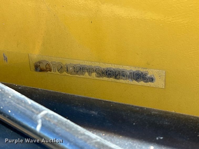 image for item FK3891 2015 Caterpillar 420F backhoe