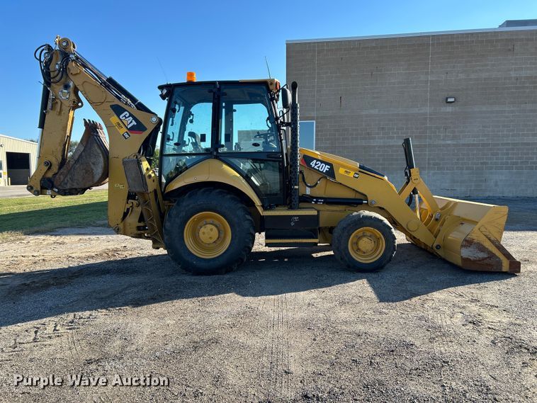 image for item FK3892 2015 Caterpillar 420F backhoe