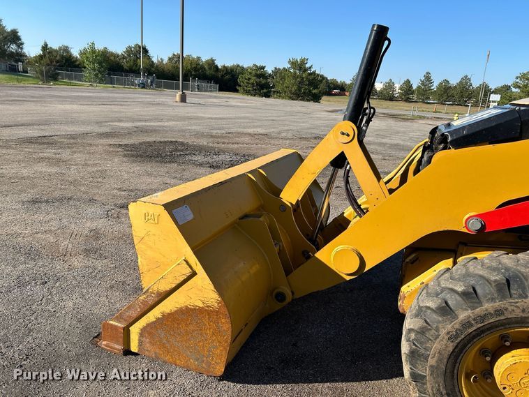 image for item FK3892 2015 Caterpillar 420F backhoe