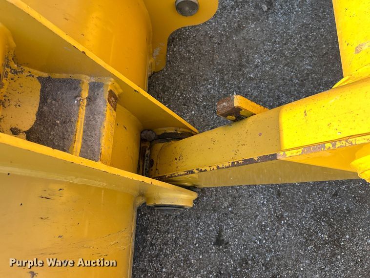 image for item FK3892 2015 Caterpillar 420F backhoe