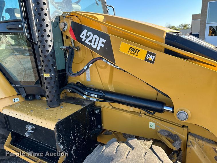 image for item FK3892 2015 Caterpillar 420F backhoe