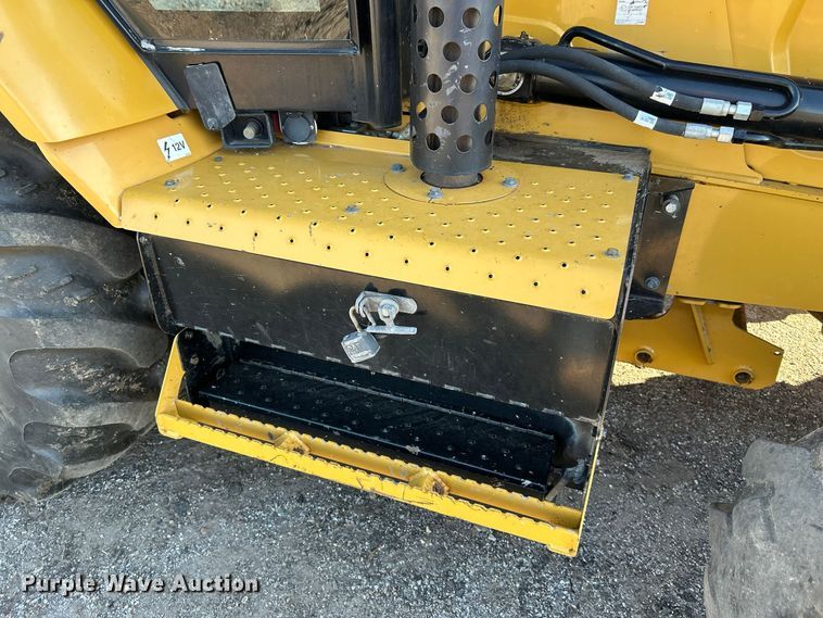 image for item FK3892 2015 Caterpillar 420F backhoe