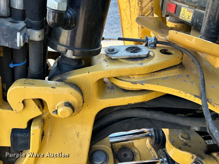 image for item FK3892 2015 Caterpillar 420F backhoe