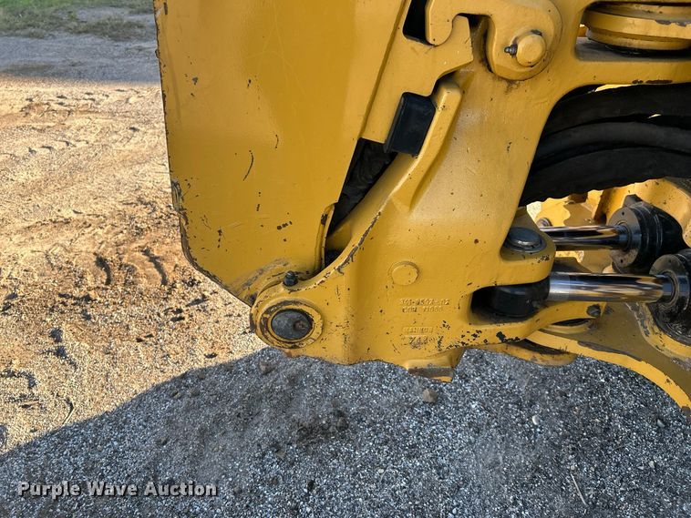 image for item FK3892 2015 Caterpillar 420F backhoe