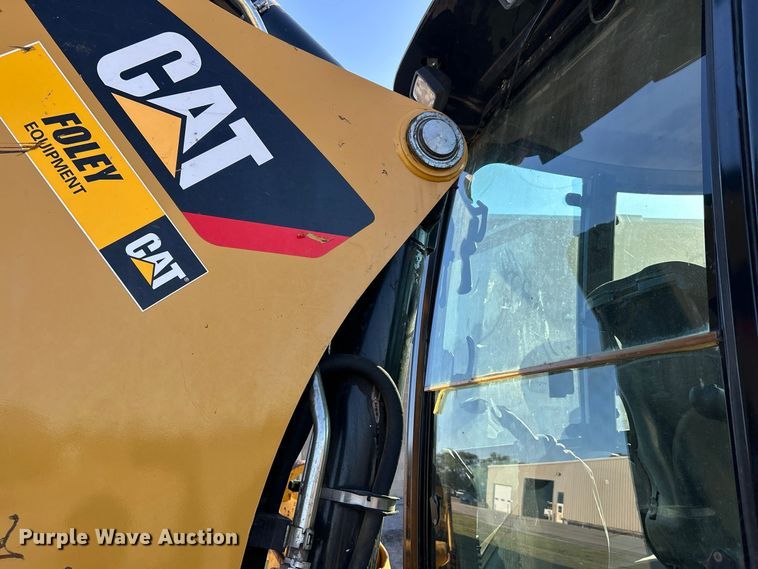 image for item FK3892 2015 Caterpillar 420F backhoe