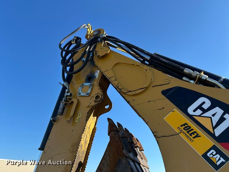 image for item FK3892 2015 Caterpillar 420F backhoe