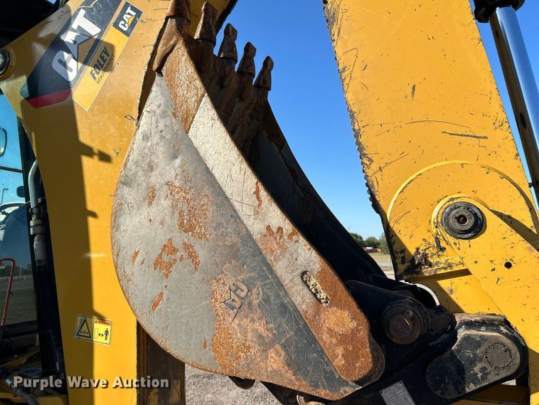 image for item FK3892 2015 Caterpillar 420F backhoe