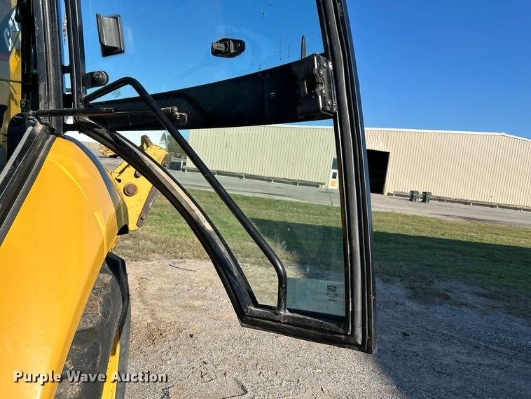 image for item FK3892 2015 Caterpillar 420F backhoe