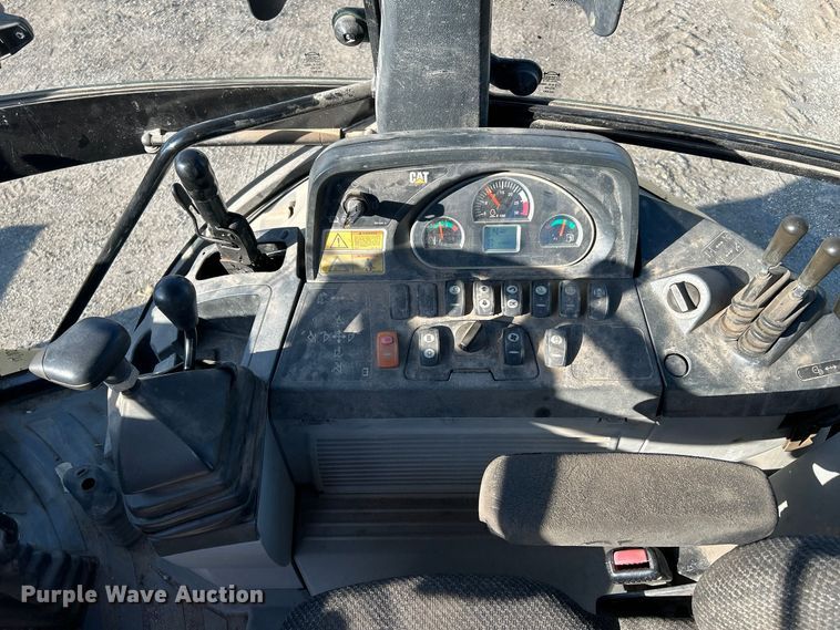 image for item FK3892 2015 Caterpillar 420F backhoe