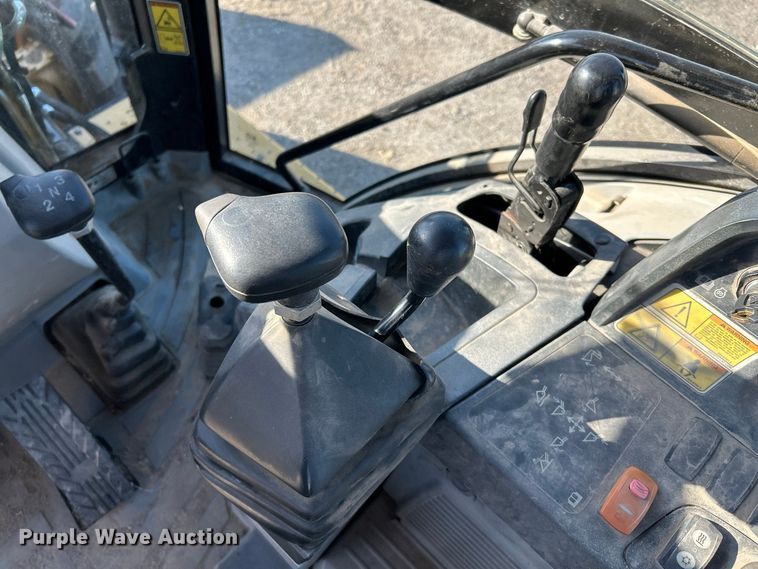 image for item FK3892 2015 Caterpillar 420F backhoe