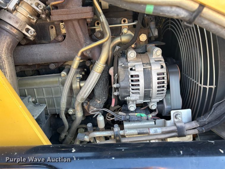 image for item FK3892 2015 Caterpillar 420F backhoe