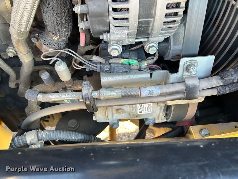 image for item FK3892 2015 Caterpillar 420F backhoe