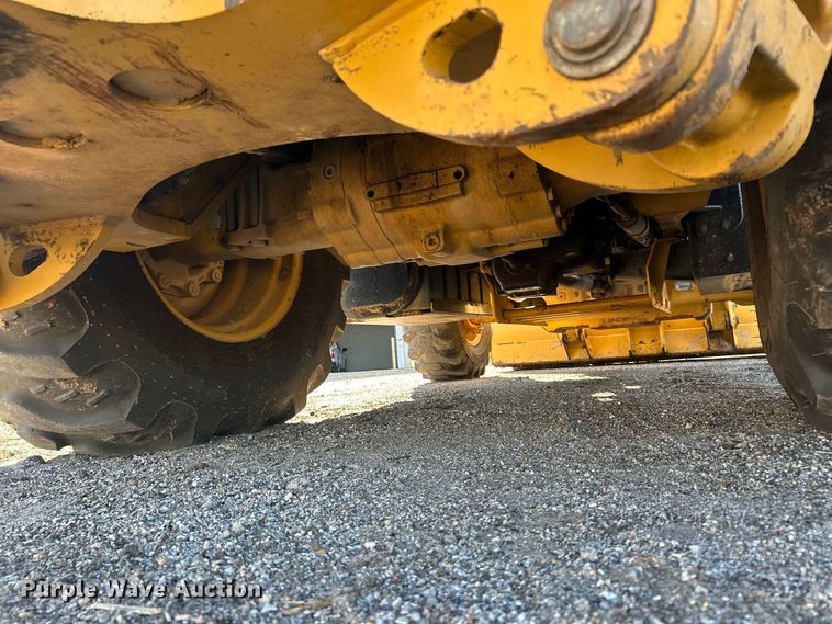 image for item FK3892 2015 Caterpillar 420F backhoe