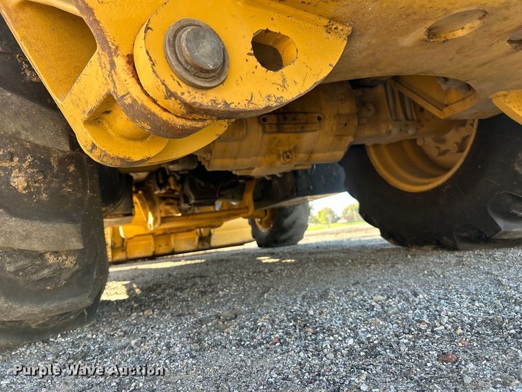 image for item FK3892 2015 Caterpillar 420F backhoe