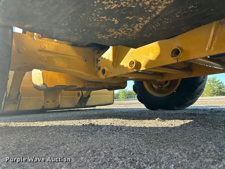 image for item FK3892 2015 Caterpillar 420F backhoe