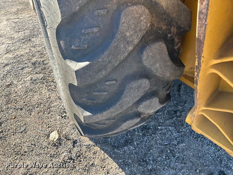 image for item FK3892 2015 Caterpillar 420F backhoe