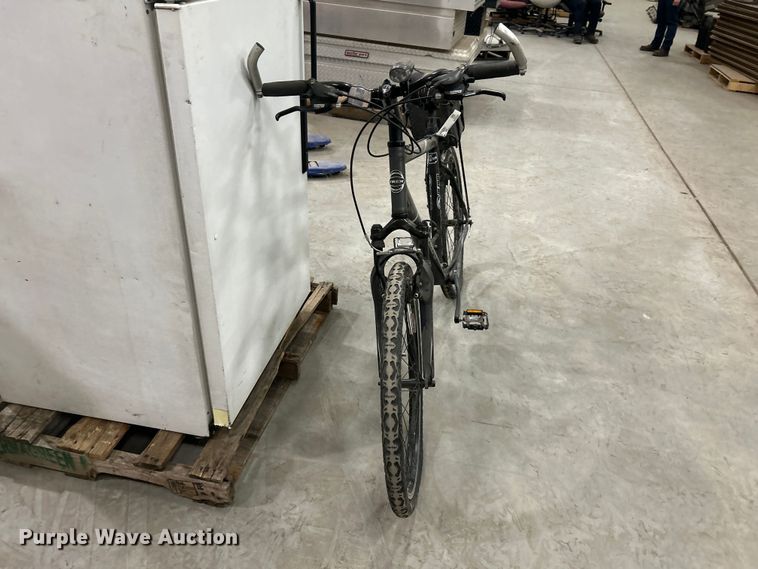 image for item FK3895 Trek 3900 mountain bike