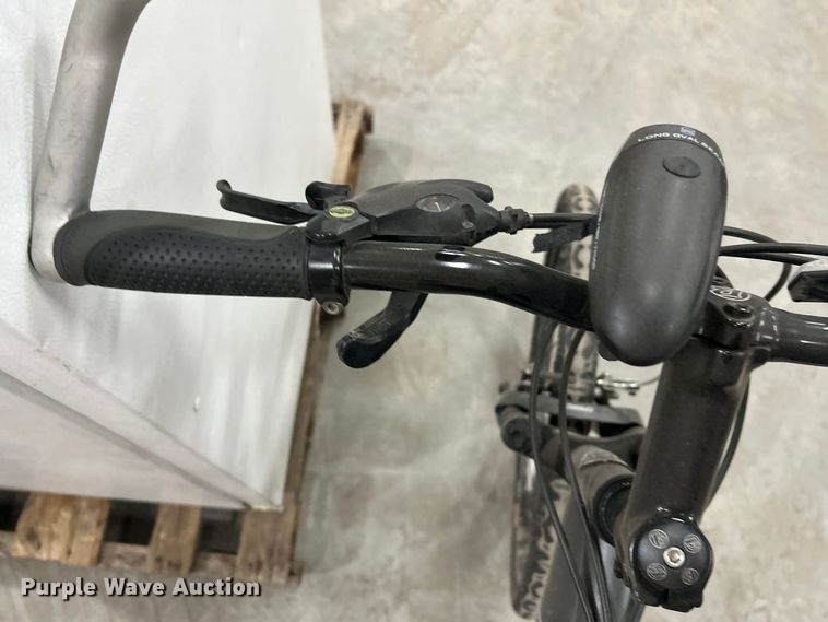 image for item FK3895 Trek 3900 mountain bike