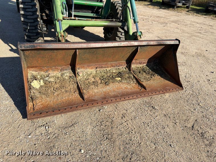 image for item FK3906 2007 Montana  LG5740C  MFWD tractor