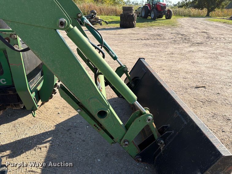 image for item FK3906 2007 Montana  LG5740C  MFWD tractor