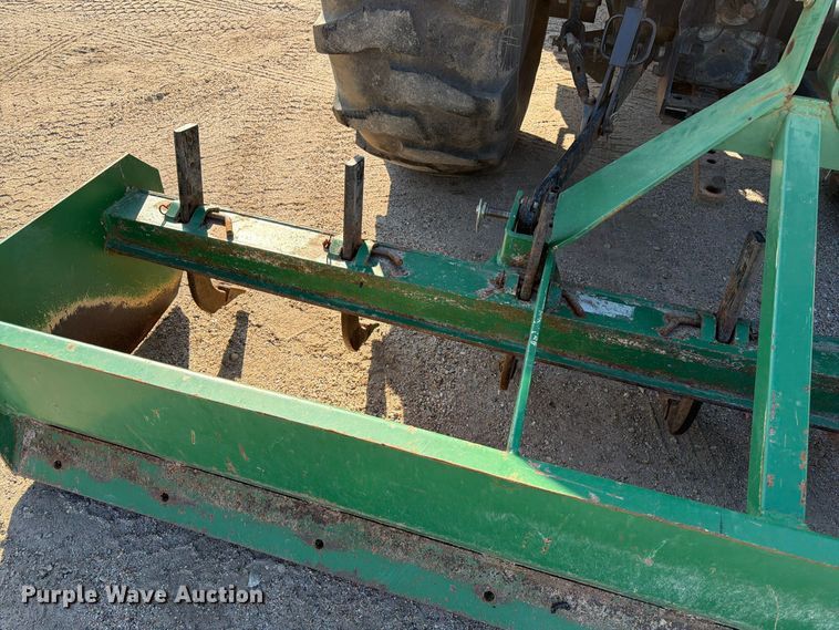 image for item FK3906 2007 Montana  LG5740C  MFWD tractor