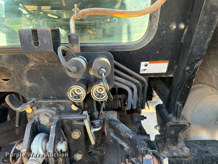 image for item FK3906 2007 Montana  LG5740C  MFWD tractor